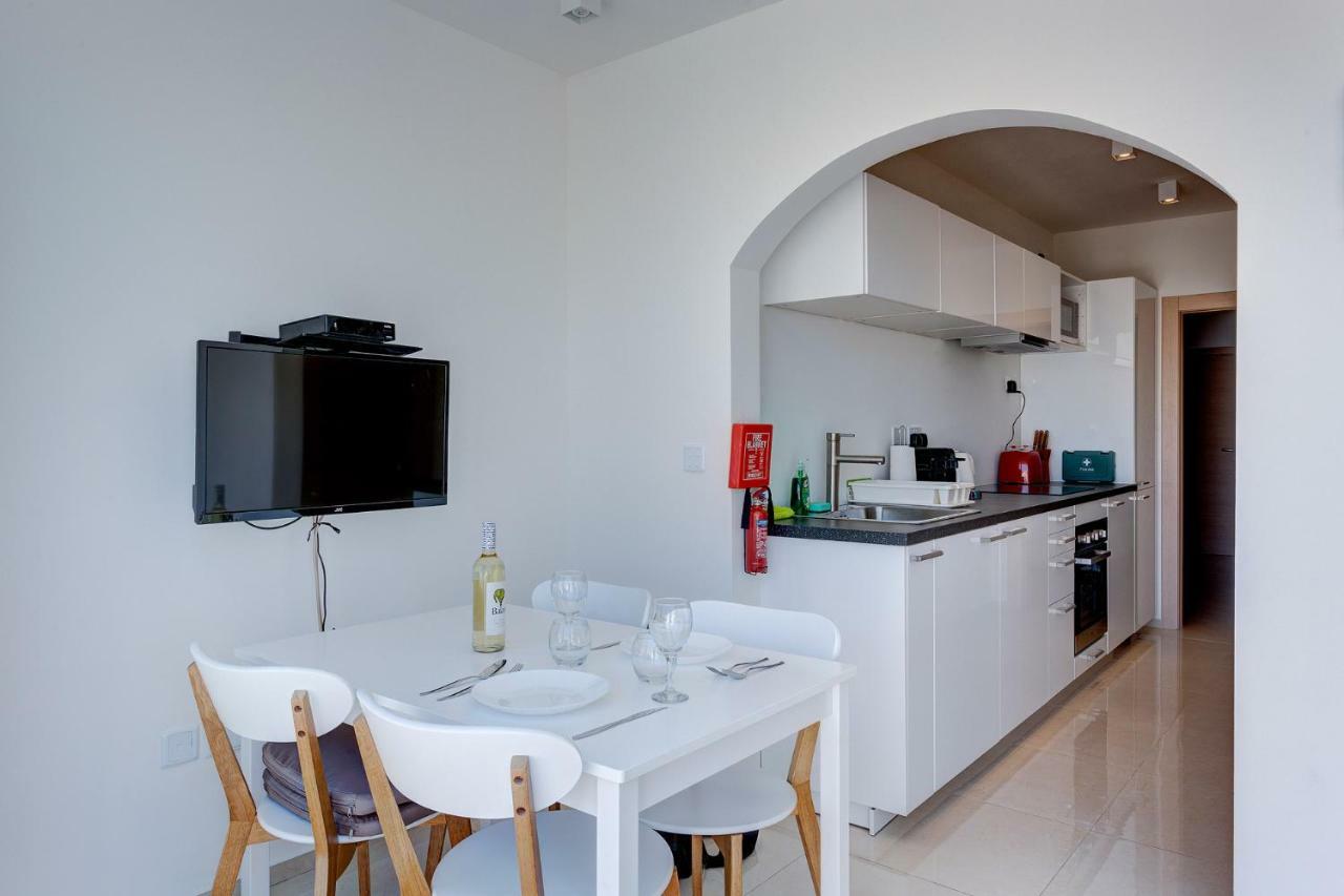 Cosy 1Br Penthouse With Terrace, Great Location Apartment Gzira Exterior photo